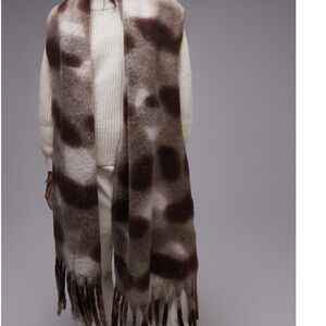 Nordstrom TopShop Brown and Cream Patterned Scarf - Gently Worn